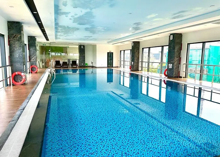 Delux Studio With Swimming, Gym, Private Walking Lake, Gardens