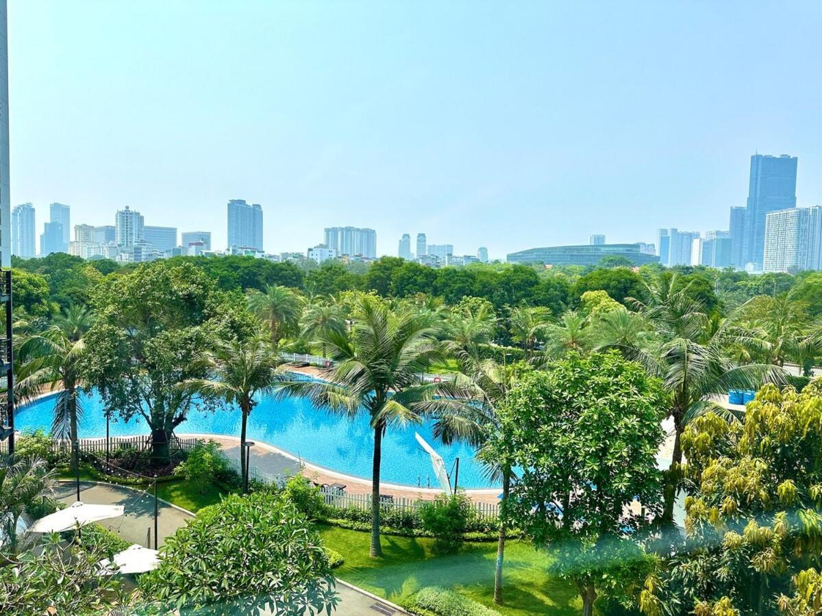 Delux With Swimming, Gym, Private Walking Lake, Gardens * Hà Nội