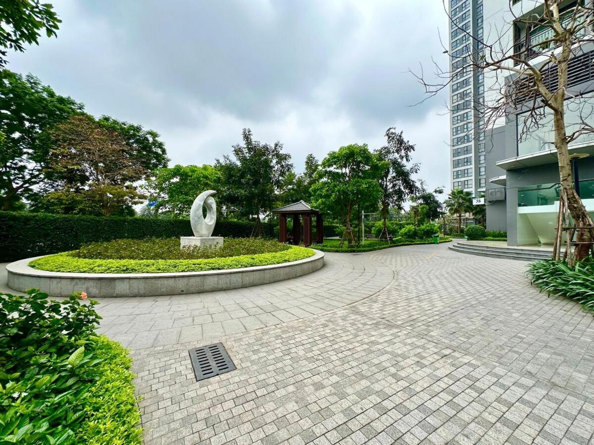 Căn hộ Delux With Swimming, Gym, Private Walking Lake, Gardens